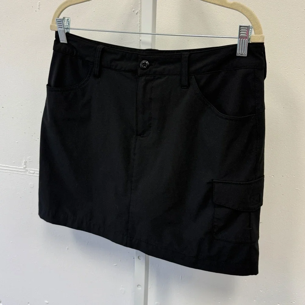 Eddie Bauer Travex Skort Womens 10 Black Cargo Pocket Hiking Travel D3661656